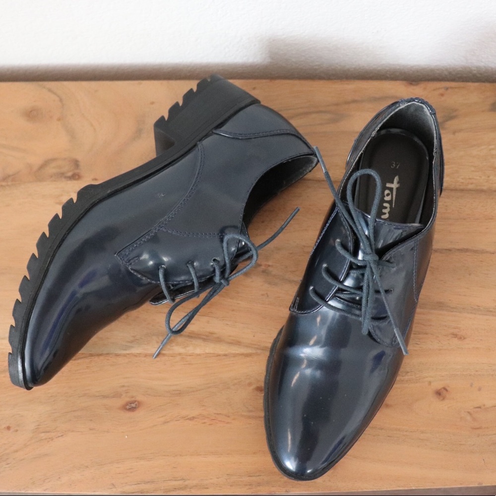 Patent leather Oxfords